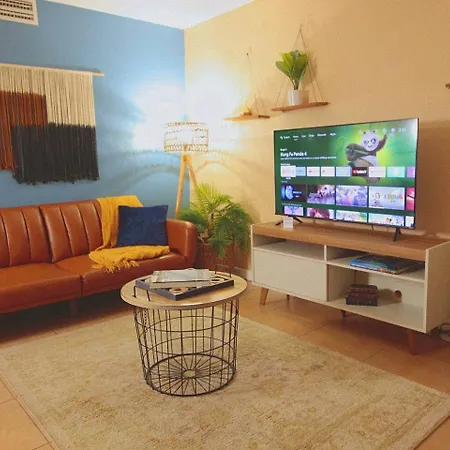 Calm Japandi Retreat With Patio, Near Downtown Apartment